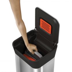 Joseph JosephIntelligent Waste Titan 20 Slim - mat RVS/zwart