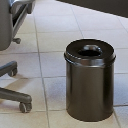 Metalen papierbakken